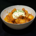 Patatas bravas mantecadas